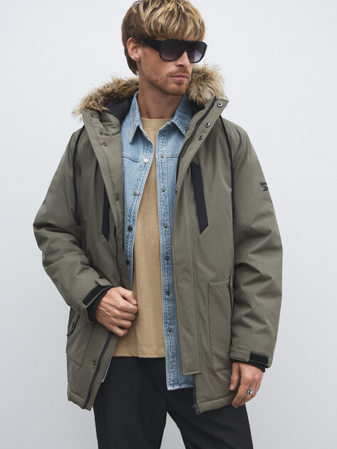 Мужской пуховик REEBOK Mento Parka, Артикул CN 10278, светлый хаки | 4498948. Ракурс 1