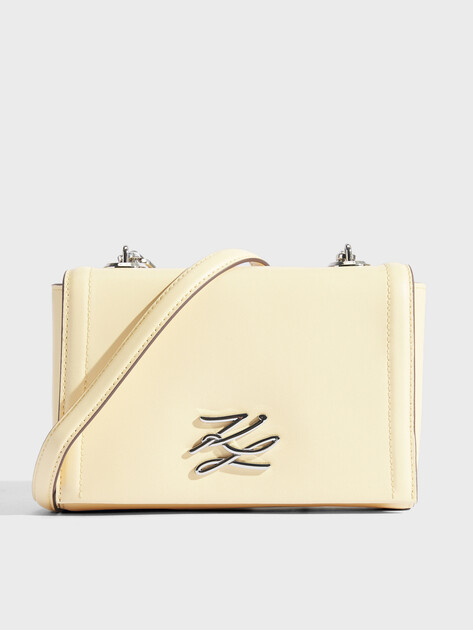 Женская сумка через плечо кросс-боди KARL LAGERFELD k/autograph sm crossbody, Артикул A1W30174, сливочный | 4522024. Ракурс 1