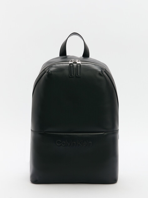 Мужской рюкзак CALVIN KLEIN CK SET ROUND BP, Артикул K50K512536, черный | 4526422. Ракурс 1