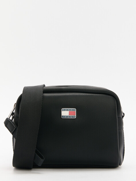 Кросс-боди TOMMY JEANS TJW ARCHIVE CAMERA BAG, Артикул AW0AW16505, черный | 4533747. Ракурс 1