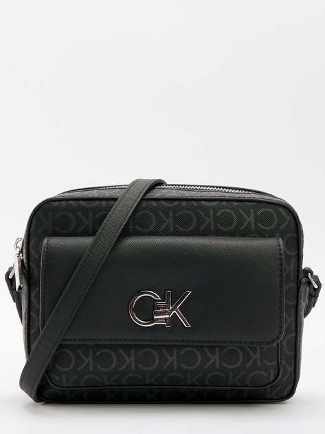 Кросс-боди CALVIN KLEIN RE-LOCK CAMERA BAG, Артикул K60K612676, черный | 4572262. Ракурс 1