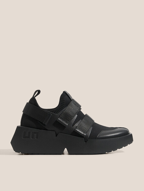 Женские кроссовки UNITED NUDE Mega Run, Артикул Mega Run, черный | 4638673. Ракурс 1