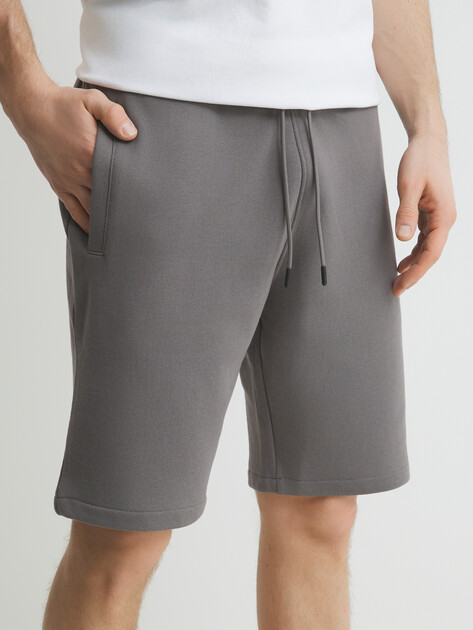 Мужские шорты GUESS ALDWIN SHORT PANT, Артикул Z2YD04KAIJ1, серый | 4666530. Ракурс 1