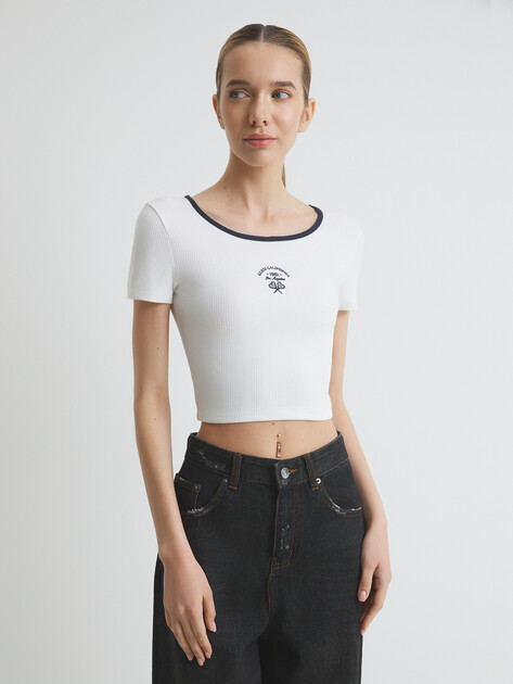 Женский топ GUESS MARIGOLD RIB ACTIVE TEE, Артикул V5GP03KCRN2, белый | 4676502. Ракурс 1