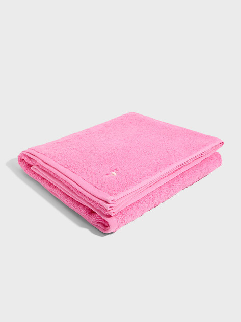 Махровое банное полотенце 100x150 MAISON DAVID, Артикул Charlotte ABC 100x150 cm, ярко-розовый | 4692301. Ракурс 1