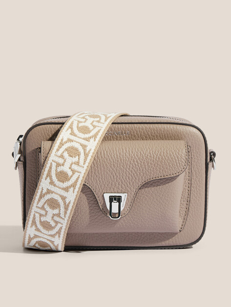 Кросс-боди COCCINELLE HANDBAG GRAINED LEATHER / NOIR, Артикул E1 NOF 55 04 02, пыльно-бежевый | 4818873. Ракурс 1