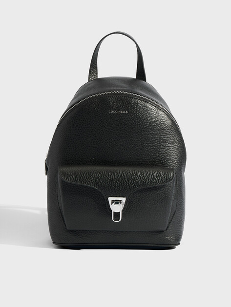Женский рюкзак COCCINELLE HANDBAG GRAINED LEATHER / NOIR, Артикул E1 TFK 14 01 02, черный | 4822287. Ракурс 1