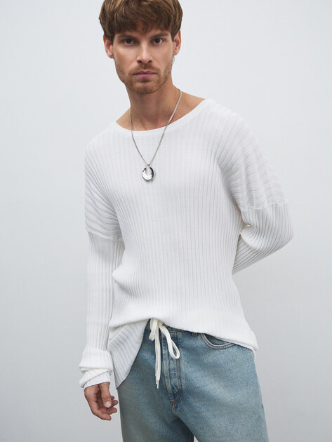 Мужской джемпер MM6 MAISON MARGIELA Crewneck, Артикул SH2HL0020, белый | 4853165. Ракурс 1