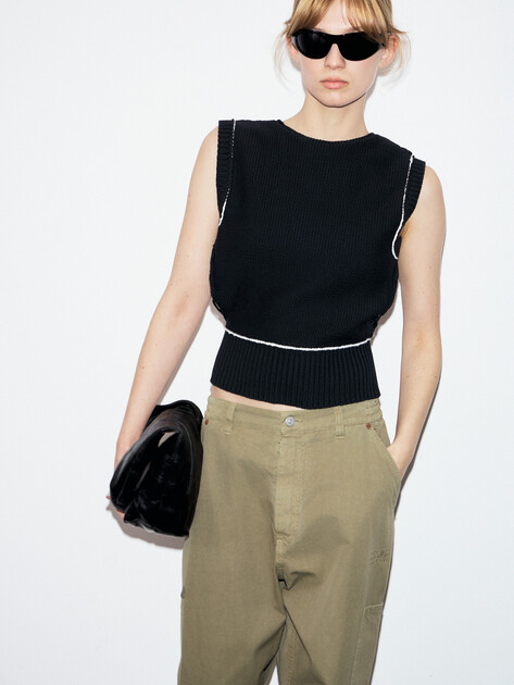 Женский жилет MM6 MAISON MARGIELA TOP, Артикул S52NC0343, черный | 4854371. Ракурс 1