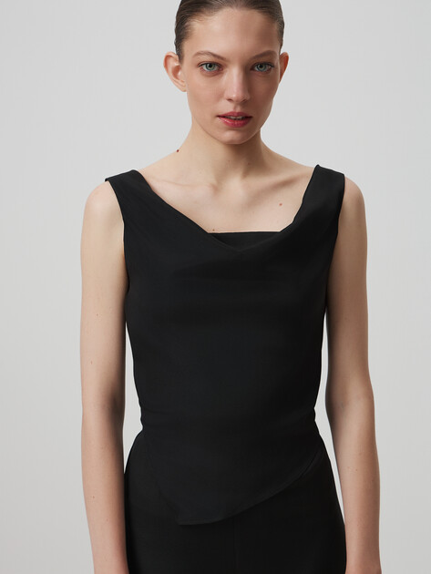 Женский топ LUMIQUE, Артикул YYHZS03, черный | 4874806. Ракурс 1