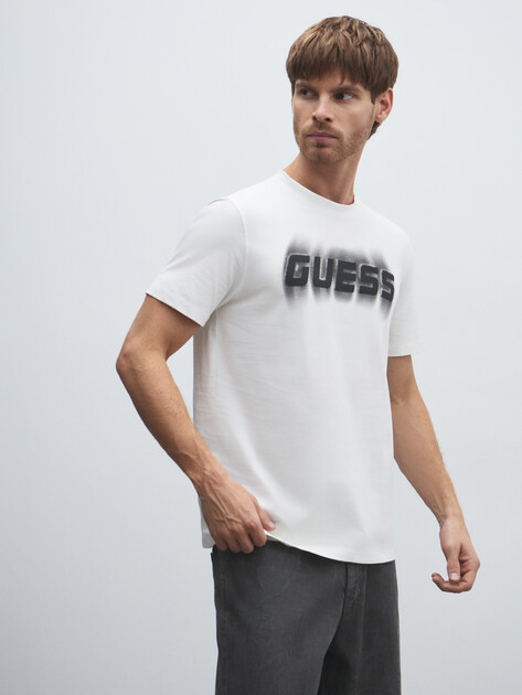 Мужская футболка GUESS ASCANIO CN T-SHIRT, Артикул Z5YI12I3Z14, белый | 4891127. Ракурс 1