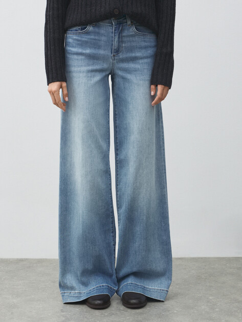 Женские джинсы клеш LIU∙JO, Артикул UA6068, голубой | 4898105. Ракурс 1