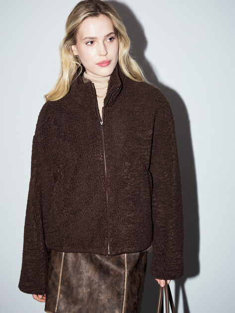 Женская куртка тедди MAISON DAVID, Артикул NICOLA_F, коричневый | 4940212. Ракурс 1