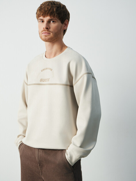 Мужской свитшот GUESS SHIRO CN SWEATSHIRT, Артикул Z5BQ06KCJY2, пыльно-бежевый | 4960880. Ракурс 1