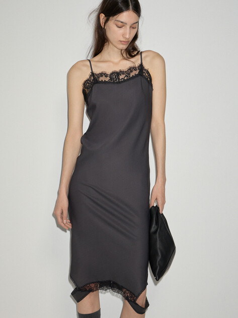 Женское платье MM6 MAISON MARGIELA Midi Dress, Артикул S52DD0075, антрацитовый | 4979183. Ракурс 1