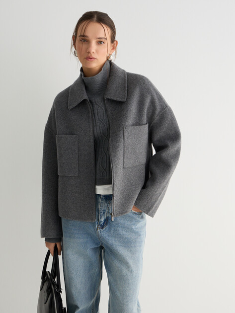 Женская укороченная куртка с накладными карманами MAISON DAVID, Артикул ML-TX147013, темно-серый | 5002352. Ракурс 1