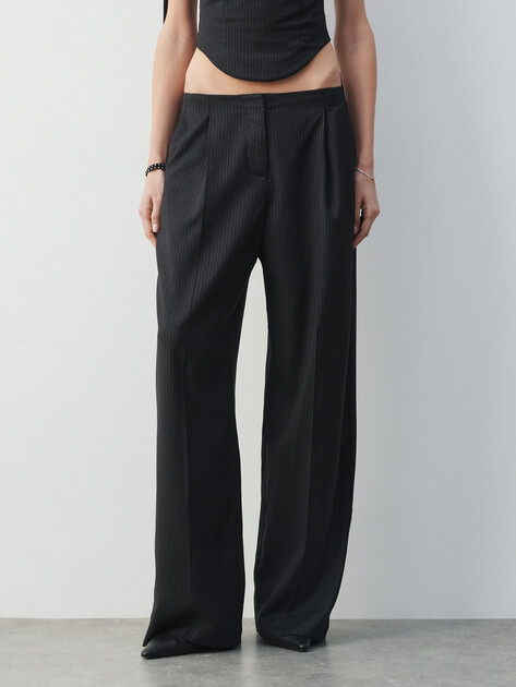 Женские брюки LUMIQUE, Артикул LUM W25-003, черный | 5010278. Ракурс 1