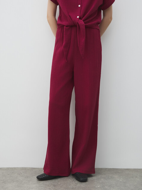 Женские широкие брюки из муслина MAISON DAVID, Артикул BLN920, вишневый | 5017078. Ракурс 1