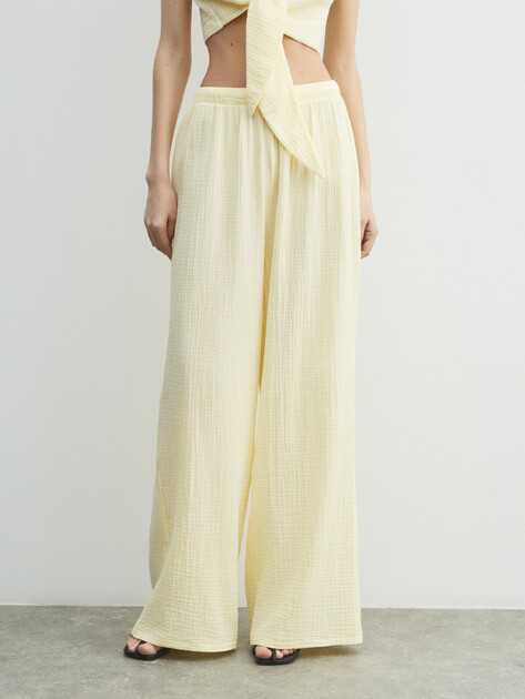 Женские широкие брюки из муслина MAISON DAVID, Артикул BLN920, сливочный | 5017079. Ракурс 1