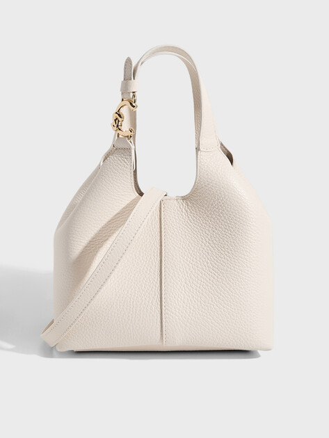 Женская сумка  COCCINELLE HANDBAG GRAINED LEATHER, Артикул E1 SHA 58 01 01, молочно-белый | 5034056. Ракурс 1