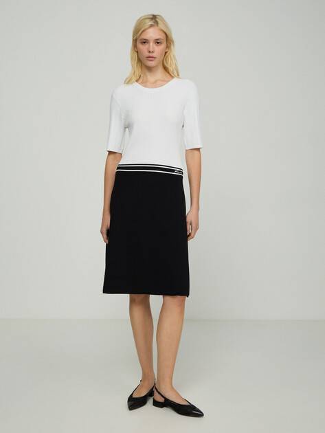 Женское платье KARL LAGERFELD logo knit dress, Артикул B3W13039, белый | 5059956. Ракурс 1