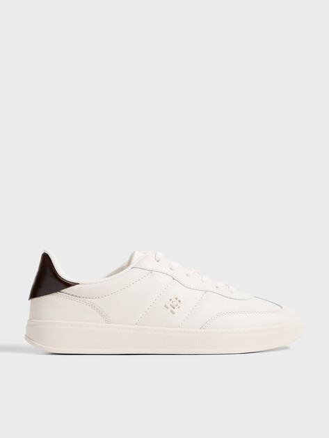 Женские кеды TOMMY HILFIGER TH HERITAGE SNEAKER, Артикул FW0FW08823, белый | 5063918. Ракурс 1