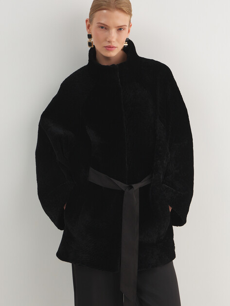 Женская шуба  MAISON DAVID, Артикул ARIN_ASTR, черный | 5085142. Ракурс 1