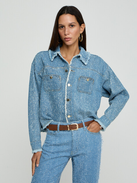 Женская джинсовая куртка GUESS AMANDINA JACKET, Артикул W6RN67D6871, светло-синий | 5214562. Ракурс 1