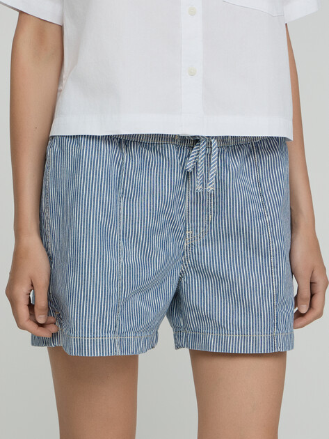 Женские шорты GUESS JEANS GJ DRAWSTRING SHORT, Артикул W6GD53D7881, синий | 5215530. Ракурс 1